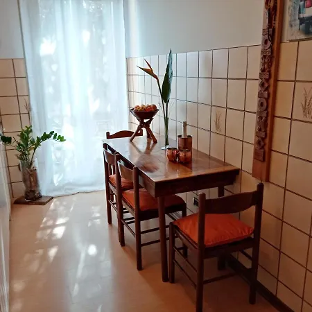 La Perla Apartment *